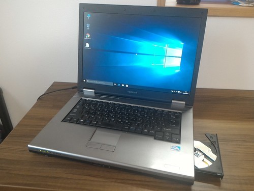 (お取引中)2台ｾｯﾄ Windows10ﾉｰﾄ ﾒﾓﾘ2G/Cel900/HDD160G/DVD-ROM/Libre Office [東芝 satellite L21]