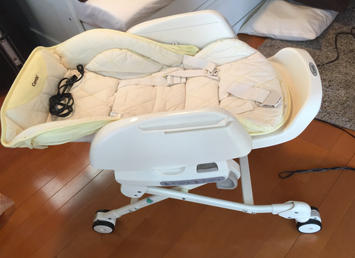 電動スイングチェア（ゆりかご）☆コンビ☆メロディ付き☆交渉OK
