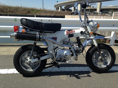 ホンダ Dax ST70