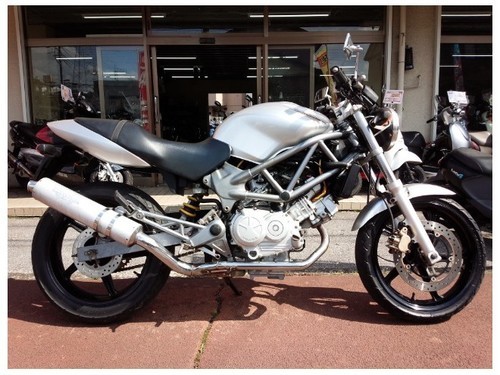 ご成約ありがとうございます。 NO.1022 VTR250 水冷4サイクルVツイン2気筒エンジン モリワキマフラー ☆彡