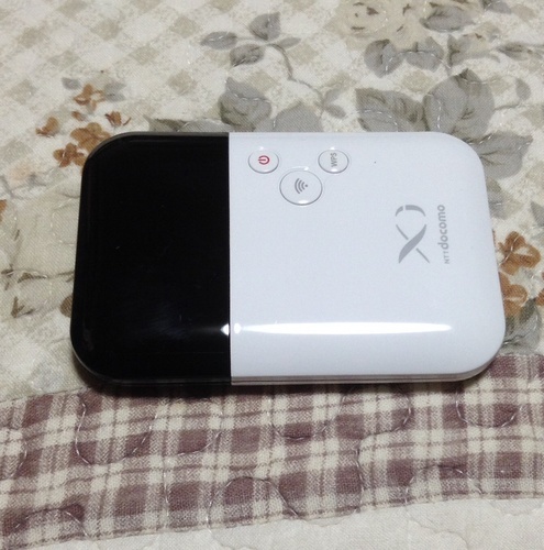 docomo L-04D Xiモバイルルーター
