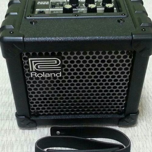 ギターアンプ（Roland）
