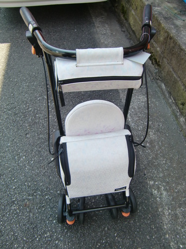 シルバーカー ラウンディ フラワー