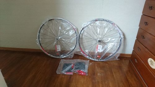 【新品】対ZONDA DT Swiss R23 Spline 1520g