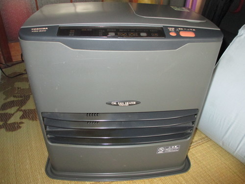 「成約済」東芝　石油ファンヒーター