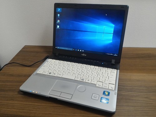 (お取引中)i5搭載 高性能Window10ﾉｰﾄ Core-i5/ﾒﾓﾘ2GB/HDD160GB/Libre Office/Fujitsu P771