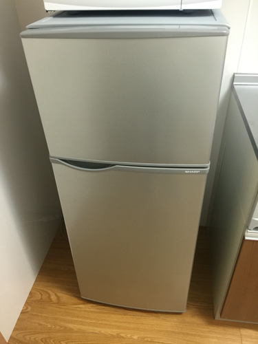 2014年製シャープ2ドア冷蔵庫