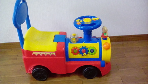 室内で使用トイザらス光と音の出る乗用玩具時計つき汽車早い人に売ります マリン 岩国のおもちゃ 乗用玩具 の中古あげます 譲ります ジモティーで不用品の処分 室内で使用トイザらス光と音の出る乗用玩具時計つき汽車早い人に売ります マリン 岩国のおもちゃ 乗用玩具 の中古あげます 譲ります ジモティーで不用品の処分