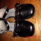 キャサリンコテージのフォーマル靴　２２ｃｍ　黒