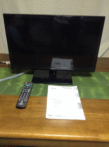 24型液晶テレビ　2014年製Panasonicビエラ　中古美品