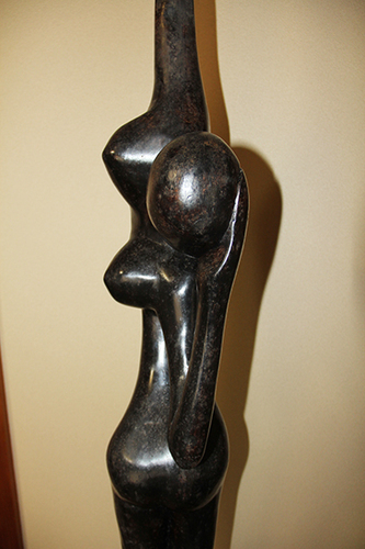 アフリカンアート　ケニアの木製オブジェ　No.1