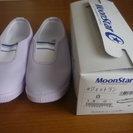 (お取引中)新品　MoonStar　上靴　運動靴　18cm