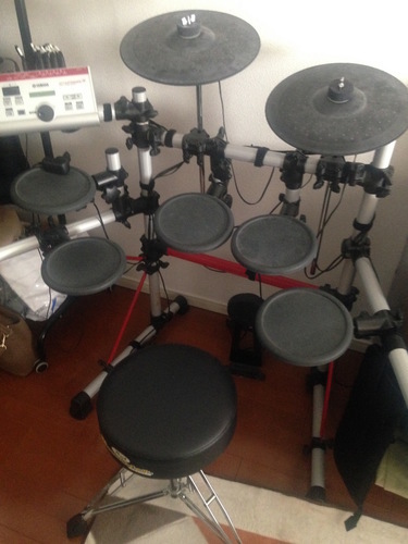 電子ドラム Yamaha DTExpress IV