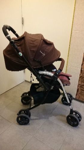 【美品】コンビ　ホワイトレーベル　ディアクラッセ オート４キャス　エッグショック　FD-500 クラシックロゼ  (2015年1月購入)