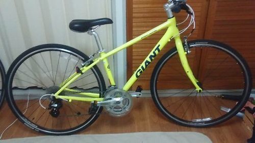 クロスバイク GIANT Escape R3  2015