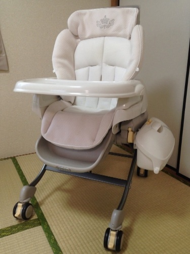 コンビ電動ハイローラック