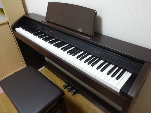 電子ピアノ　カシオPrivia　PX-750　2014年製　椅子付き