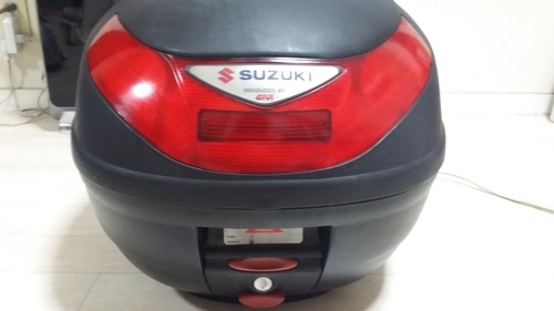 決まりました》リアボックス30LSUZUKI純正GIVI他社種も取り付け可能 ...