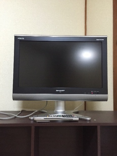 SHARP AQUOS 20型LC-20E5ハイビジョン液晶テレビ