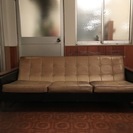【無料】シブい大きめのソファー！