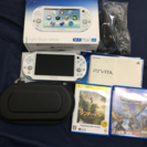 PS Vita Wi-Fiモデル PCH-2000 ライトブルー...