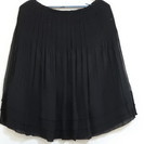 ブラック　新品スカート　３８サイズ【01-002】