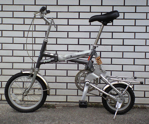 FUJI X-BIKE (じっと手を見る) 奈良の折りたたみ自転車の中古あげます 