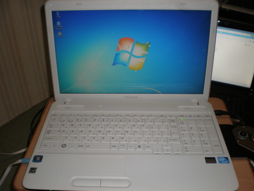 ノートパソコン　Dynabook B351/13D Windows7