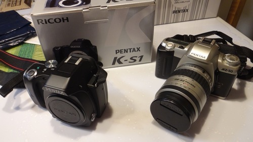 PENTAX K-S1 ボディ ＋ SDHC32GB ＋ 28-80mmレンズ ＋ PENTAX MZ-50