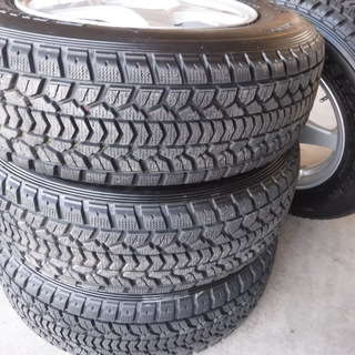 DUNLOP GranTrek スタッドレスタイヤ＆ホイール４本【中古】