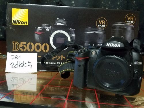 ニコン　D5000 Wズームレンズキット