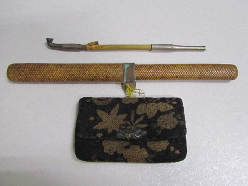 【古いキセル】刺繍煙草入れ◆煙管入れ◆在銘◆時代物◆喫煙道具