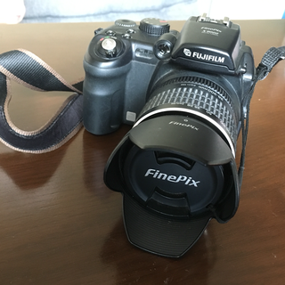 FinePix S9000