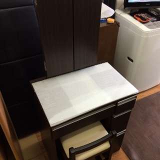 （新品）三面鏡 ドレッサー 売ります