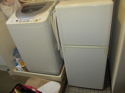 TOSHIBA◇2ドア冷凍冷蔵庫 120L◇YR-12T(WH)