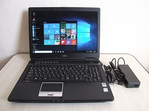 Fujitsu FMV-BIBLO NF/B70 ノートパソコン