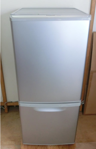 【販売終了いたしました。ありがとうございます。】Panasonic　2ドア　ノンフロン冷凍冷蔵庫　NR-B144W　2012年製　中古品