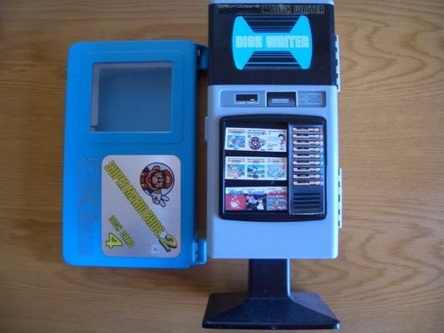 ディスクライターのディスク入れ 当時もの Familyguy 中野のテレビゲームの中古あげます 譲ります ジモティーで不用品の処分