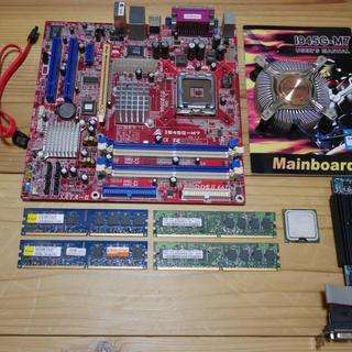 Micro-ATX マザーボード（CPU、メモリー、グラフィック...