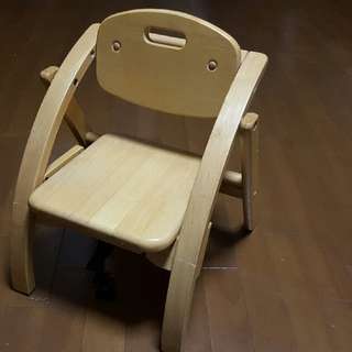 ★木製の可愛い子ども用の椅子（折りたためます）★