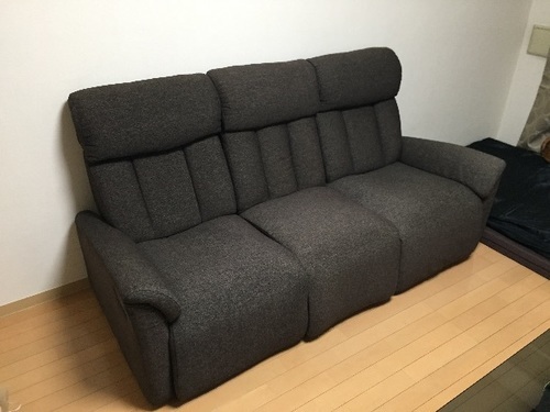【美品】３人掛け トリプルソファ リクライニング式 （直接取引もOK）