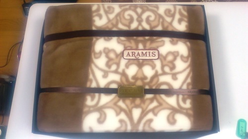 【交渉中】☆未使用　西川リビング　ARAMIS　アクリル毛布