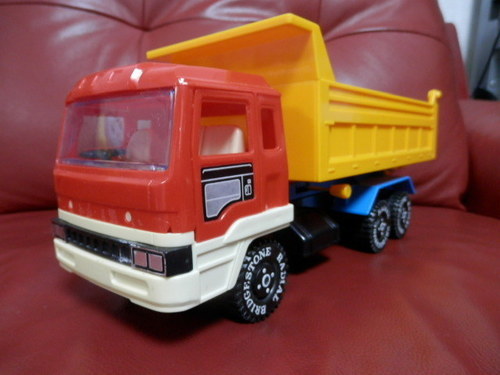 大きいダンプカー Gakiryu 高石のおもちゃの中古あげます 譲ります ジモティーで不用品の処分