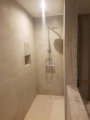 デザイン性の高いシャワーヘッド