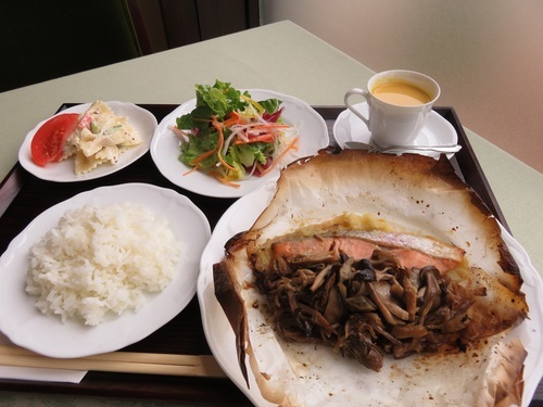 ヨーロッパの田舎家風カフェ カンパーニュ 土山のカフェの無料広告 無料掲載の掲示板 ジモティー