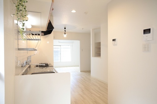 猫3匹OK、アメ横のフルリノベ！140,000円お得！仲介手数料が無料。照明 