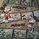 ミッキー＆ミニーの布製の敷物