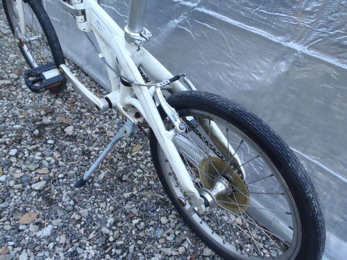 終了　ダホン　折畳み　２０インチ　8段ギヤ　カギ新品　中古自転車　053