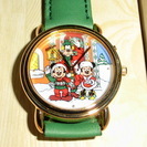 ディズニー　ミッキーマウス　クリスマスバージョン（緑）　腕時計　...