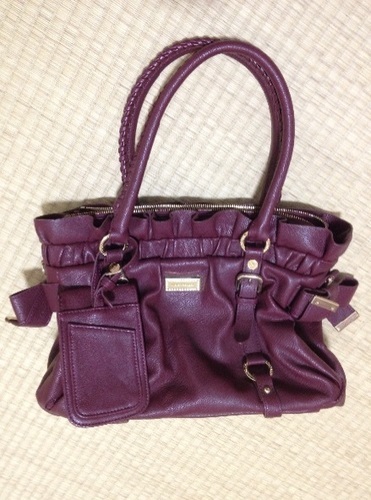 violethangerのハンドバッグ